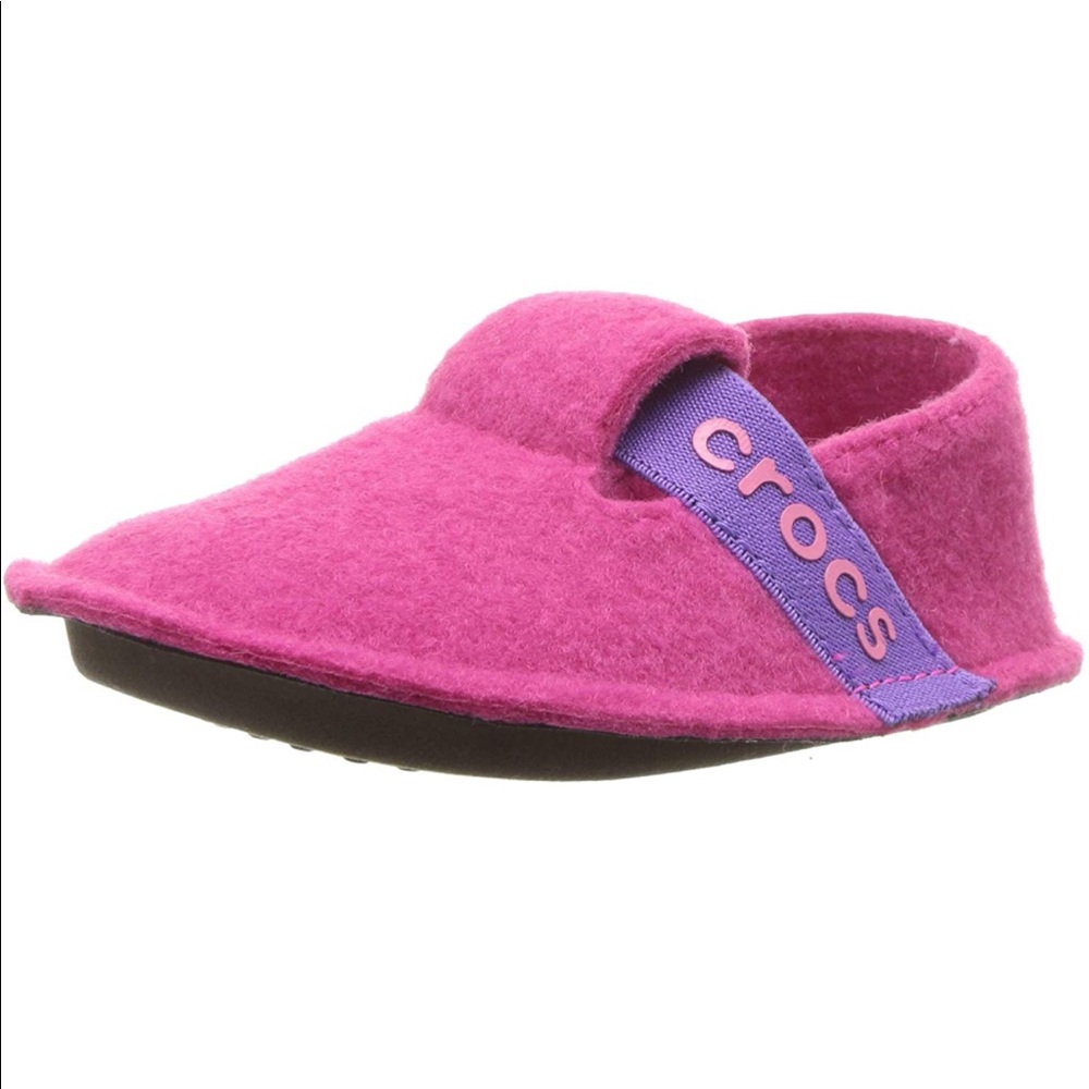 NWT CROCS Kids Children Classic Fuzzy Slippers